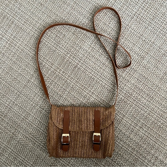 Unknown Handbags - Small Woven Rattan Crossbody Handbag
